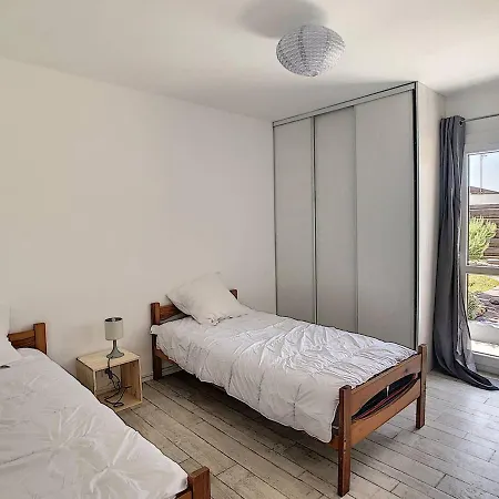 Hébergement de vacances Grande Maison Familiale Avec Jardin - 8 Pers, 4 Chambres, La Rochelle - Fr-1-710-4